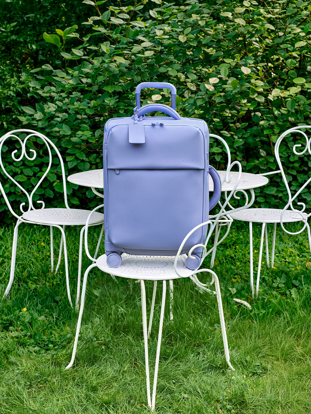 LOST IN BERLIN CABIN