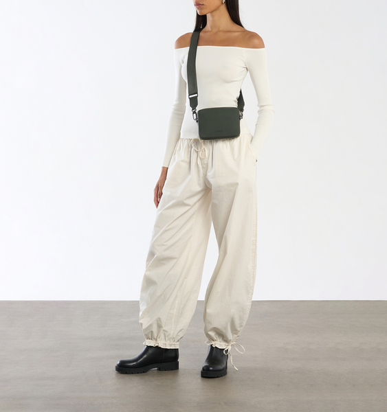Lost In Berlin The Box - Crossbody-veske