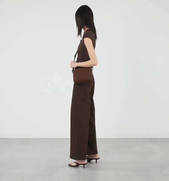 Lost In Berlin The Big Box - Crossbody-veske Lost In Berlin The Big Box - Crossbody-veske